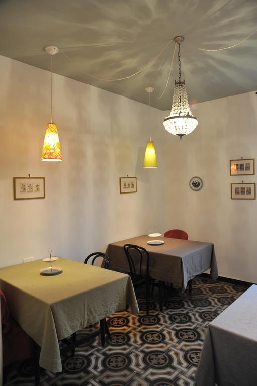 Erasmo Rooms & Breakfast Finale Ligure Extérieur photo