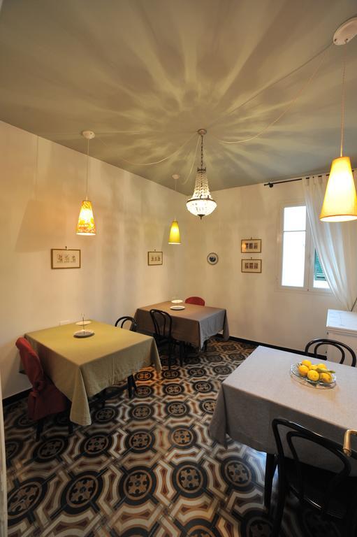 Erasmo Rooms & Breakfast Finale Ligure Extérieur photo